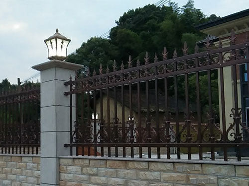 農村別墅獨院鋅鋼圍欄